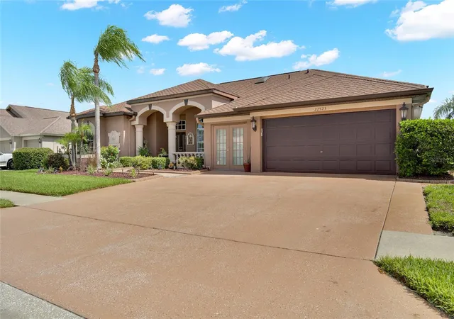 4th image of 22523 Willow Lakes Dr, Lutz, FL 33549 | MLS# TB8535438