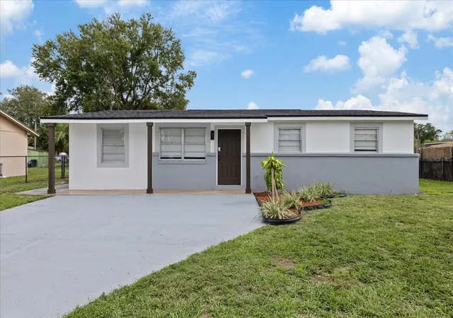Photo 1 of Single family home for sale at 8303 Bahia Ave, Tampa, FL 33619 | MLS# TB8535444 | Listing updated on 2026-08-31