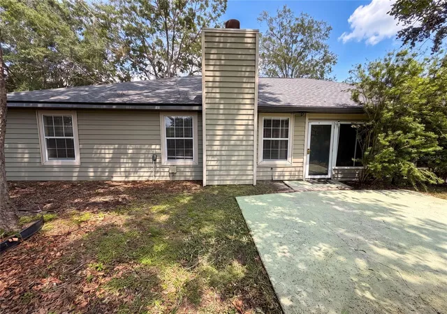 Photo 4 of Single family home for sale at 944 NW 87th Drive, Gainesville, FL 32606 | MLS# O6430354 | Listing updated on 2026-09-22