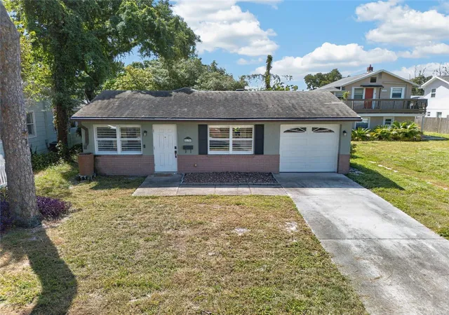 Photo 3 of Single family home for sale at 2138 7th Avenue N, Saint Petersburg, FL 33713 | MLS# TB8535445 | Listing updated on 2026-10-22