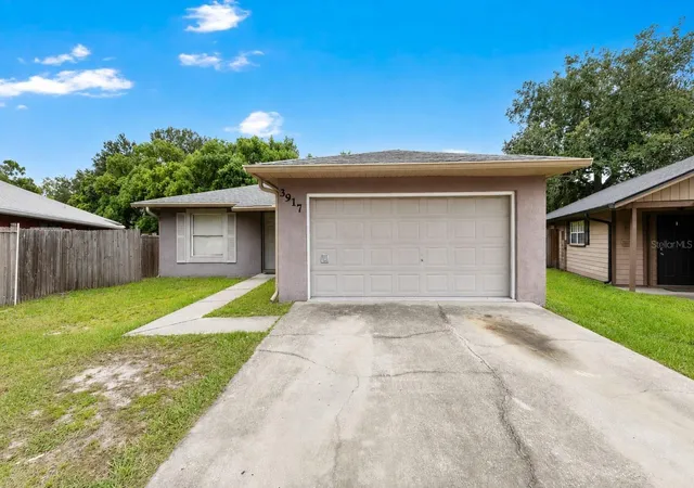 Photo 1 of Sale Pending at 3917 Natchez Tr Dr, Saint Cloud, FL 34769 | MLS# S5154928 | Listing updated on 2026-08-21