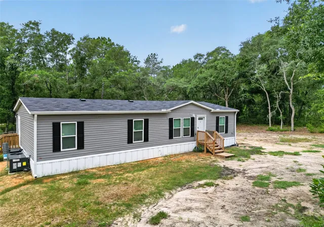 2nd image of 259 Oak St, Hawthorne, FL 32640 | MLS# OM729695