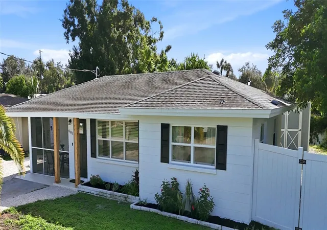 Single family home for sale at 6103 Carlton Ave, SARASOTA, FL 34231 | MLS# A4701953