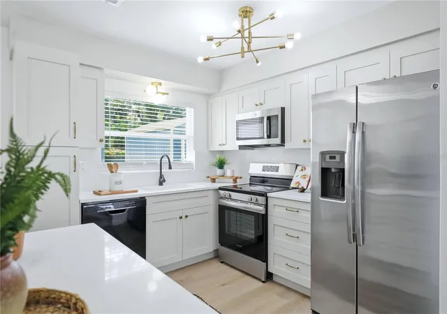 5th image of 6103 Carlton Ave, Sarasota, FL 34231 | MLS# A4701953