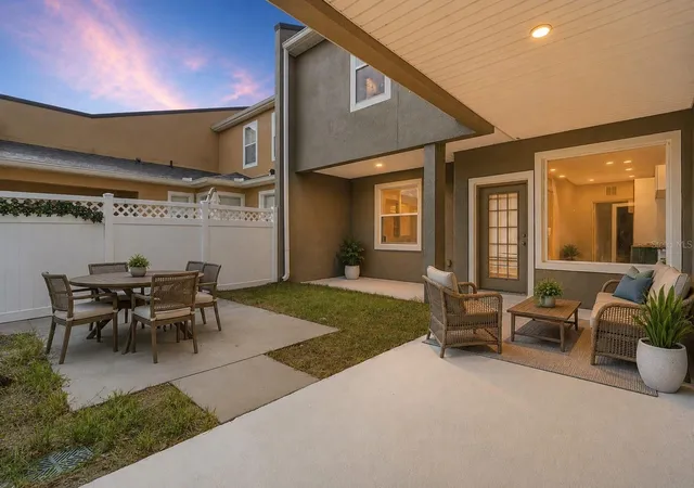 5th image of 809 Wynbrook Ln, Deland, FL 32724 | MLS# V4950528