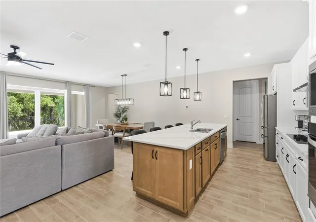 5th image of 6035 Blue View Way, Saint Cloud, FL 34771 | MLS# S5154931
