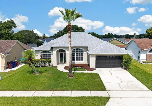 Photo 1 of Single family home for sale at 3832 Blackberry Cir, Saint Cloud, FL 34769 | MLS# S5154932 | Listing updated on 2026-08-04