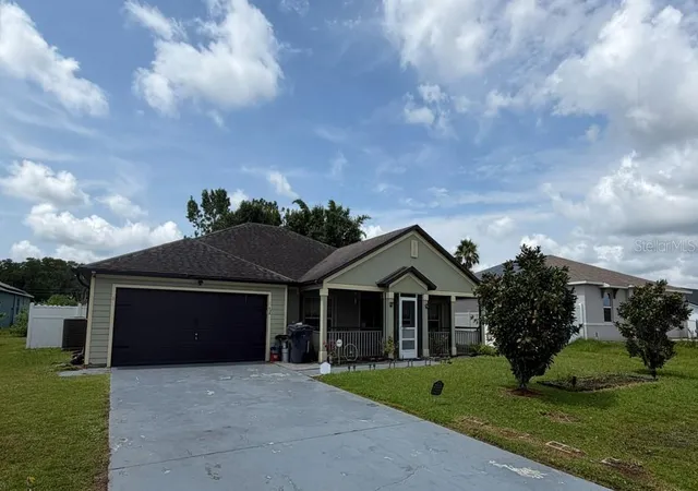 Photo 2 of Single family home for sale at 426 Bar Ct, Kissimmee, FL 34759 | MLS# TB8535483 | Listing updated on 2026-10-07