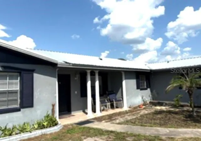 Photo 2 of Single family home for sale at 7427 Fordham Ct, Orlando, FL 32807 | MLS# O6430396 | Listing updated on 2026-10-05