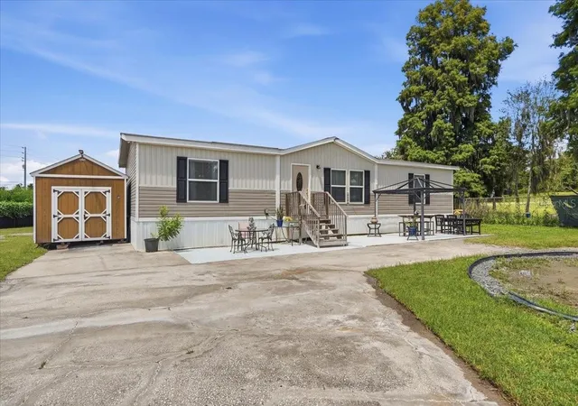2nd image of 2531 Dawn Heights Dr, Lakeland, FL 33801 | MLS# L4964001