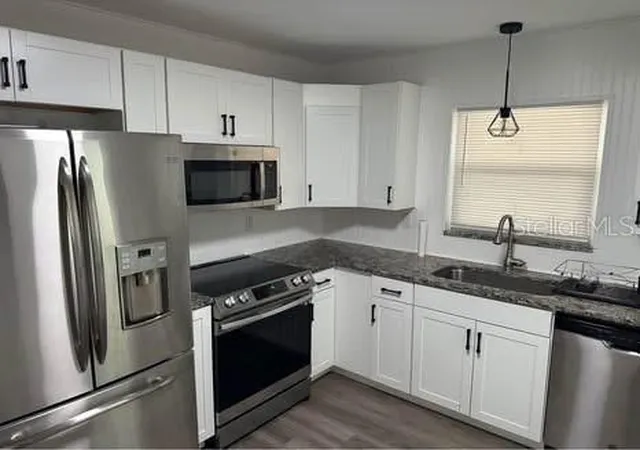 3rd image of 2404 52Nd Avenue Dr W #1 & 2, Bradenton, FL 34207 | MLS# A4701960