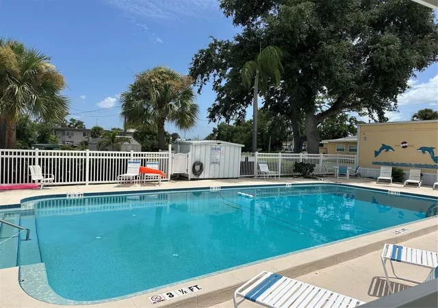 2nd image of 4150 66th St N #1, Saint Petersburg, FL 33709 | MLS# TB8535506