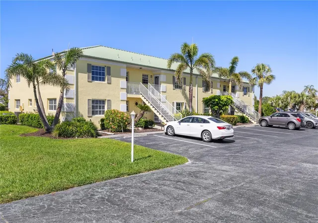 Photo 1 of Condo for sale at 942 Capri Isles Blvd #105, Venice, FL 34292 | MLS# N6145247 | Listing updated on 2026-08-26