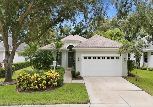 Photo 1 of Single family home for sale at 5540 Simonton St, Bradenton, FL 34203 | MLS# A4701968 | Listing updated on 2026-09-21