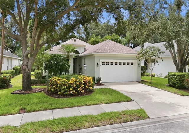 Photo 3 of Single family home for sale at 5540 Simonton St, Bradenton, FL 34203 | MLS# A4701968 | Listing updated on 2026-09-21