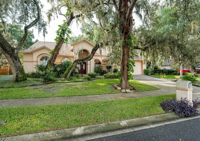2nd image of 1336 Waterwood Dr, Lutz, FL 33559 | MLS# TB8535520