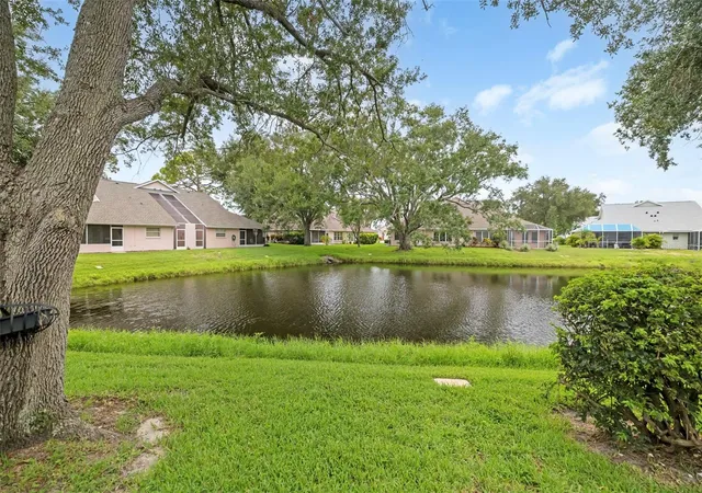 Photo 4 of House for sale at 841 Bayport Cir, Venice, FL 34292 | MLS# N6145248 | Listing updated on 2026-10-12