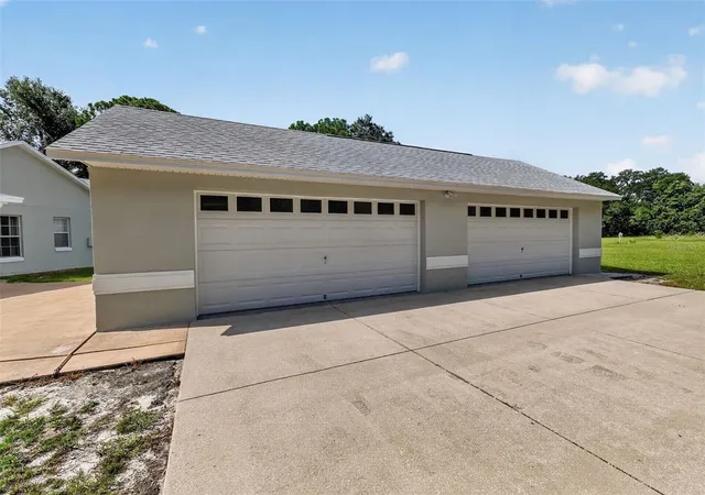 Photo 3 of Single family home for sale at 34231 Marshall Rd, Eustis, FL 32736 | MLS# G5116008 | Listing updated on 2026-10-08