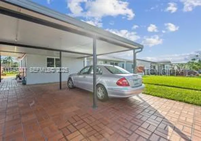 Photo 3 of Single family home for sale at 10471 Sw 141 Street, Miami, FL 33176 | MLS# O6430442 | Listing updated on 2026-08-04