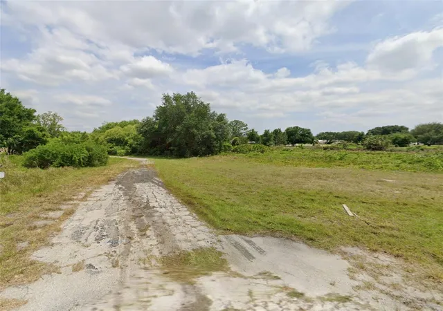 Photo 2 of Land for sale at 390 Sheppard Rd Nw, Lake Placid, FL 33852 | MLS# A4701984 | Listing updated on 2026-09-23
