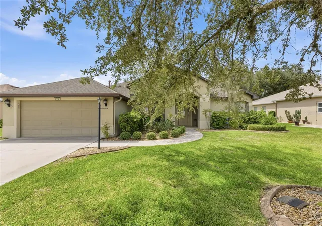 3rd image of 27127 Stoney Brook Dr, Leesburg, FL 34748 | MLS# TB8535542