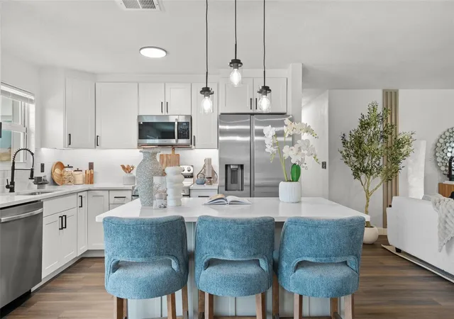 Photo 3 of Single family home for sale at 30 Oakland Hills Ct, Rotonda West, FL 33947 | MLS# C7529169 | Listing updated on 2026-08-20