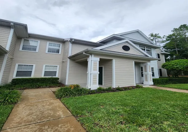 Photo 1 of Condo for sale at 142 Southern Pecan Cir #204, Winter Garden, FL 34787 | MLS# O6430454 | Listing updated on 2026-08-27