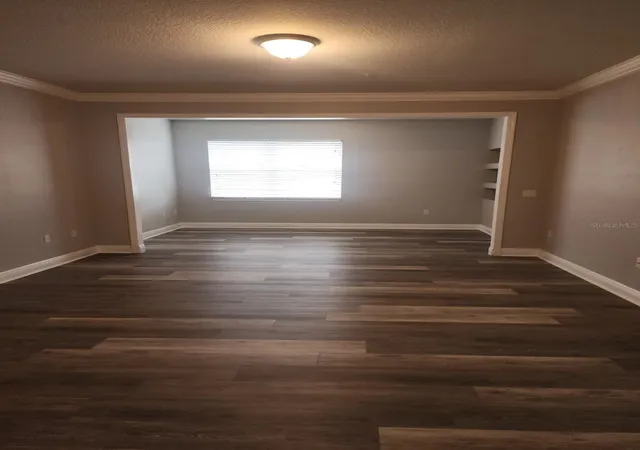 Photo 5 of Condo for sale at 142 Southern Pecan Cir #204, Winter Garden, FL 34787 | MLS# O6430454 | Listing updated on 2026-08-27