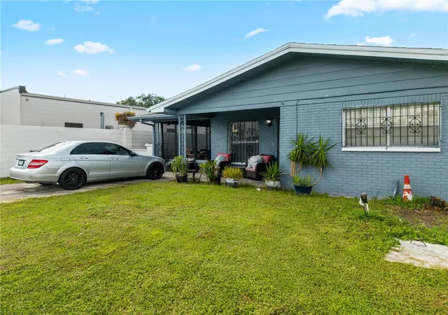 20th image of 8410 N Grady Ave, Tampa, FL 33614 | MLS# A4701985