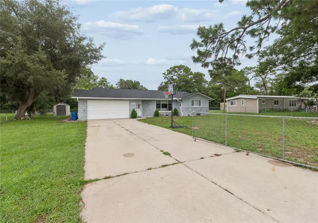 Photo 2 of Single family home for sale at 9733 Dick St, Hudson, FL 34669 | MLS# TB8535554 | Listing updated on 2026-09-23