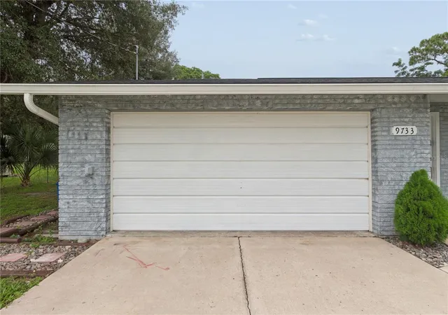 Photo 3 of Single family home for sale at 9733 Dick St, Hudson, FL 34669 | MLS# TB8535554 | Listing updated on 2026-09-23