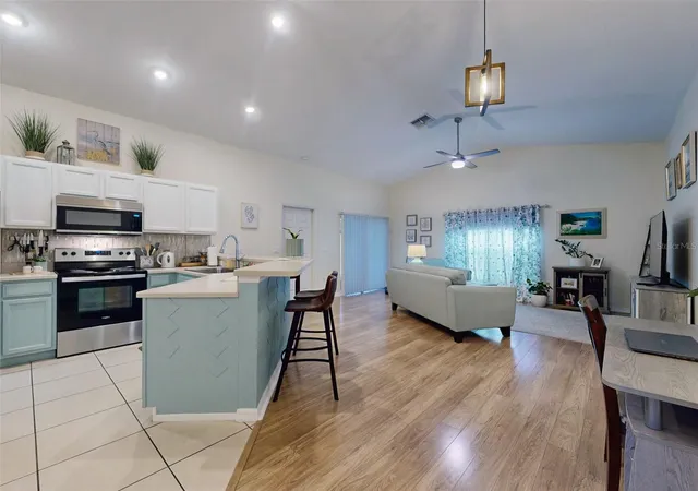 5th image of 242 Pine Blf Ave, DELAND, FL 32724