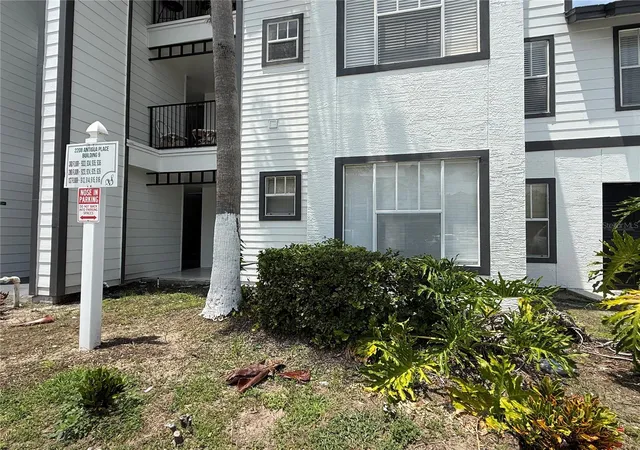 Photo 1 of Condo for sale at 2208 Antigua Pl #914, Kissimmee, FL 34741 | MLS# S5154960 | Listing updated on 2026-08-10