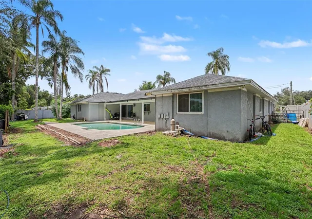 28th image of 1307 Brantwood Dr, Valrico, FL 33594 | MLS# TB8535565