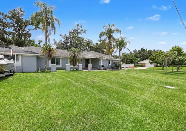 5th image of 1307 Brantwood Dr, Valrico, FL 33594 | MLS# TB8535565