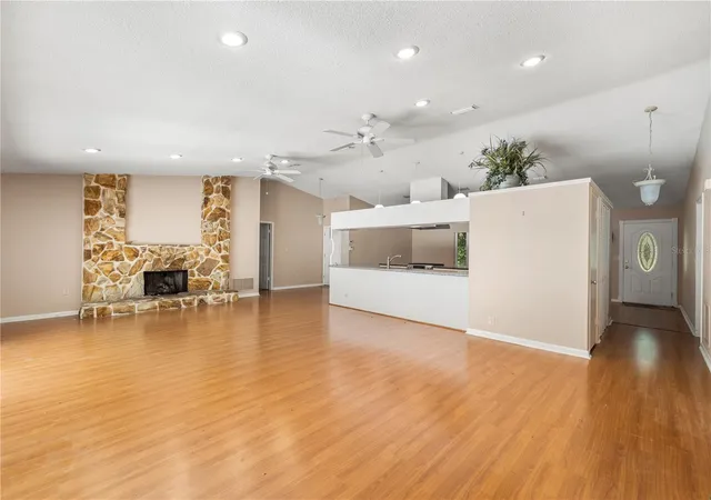 62nd image of 2162 Long Bow Ln, Clearwater, FL 33764 | MLS# O6430479