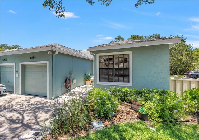 Photo 5 of Townhouse for sale at 1074 Sanabel Ct NE, Saint Petersburg, FL 33702 | MLS# TB8535572 | Listing updated on 2026-09-07