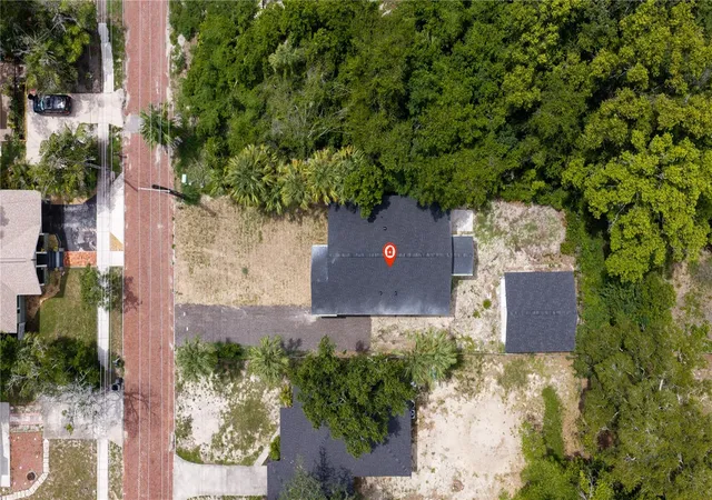 Photo 3 of Single family home for sale at 547 Cypress St, Tarpon Springs, FL 34689 | MLS# TB8535575 | Listing updated on 2026-09-23
