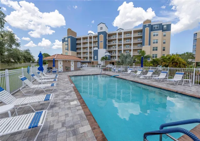 5th image of 960 Starkey Rd #2202, Largo, FL 33771 | MLS# TB8535578