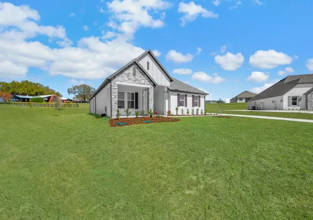2nd image of 3845 Saddle Hill Trl, Fruitland Park, FL 34731 | MLS# TB8535585