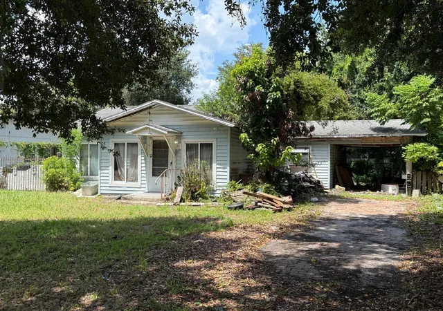 Photo 2 of Single family home for sale at 2358 Old Dixie Hwy, Kissimmee, FL 34744 | MLS# O6430489 | Listing updated on 2026-08-27
