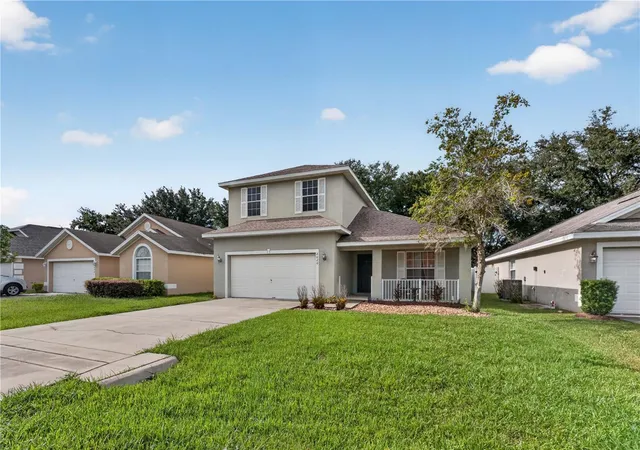 3rd image of 2020 Briarcliff Cir, Mount Dora, FL 32757 | MLS# O6430492