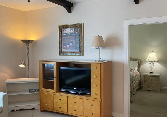 Photo 5 of Condo for sale at 238 Tampa Ave W #6B, Venice, FL 34285 | MLS# N6145250 | Listing updated on 2026-08-20