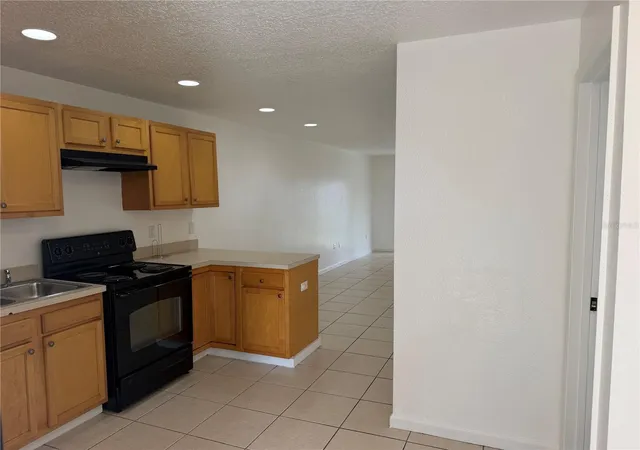 Photo 3 of Multi family home for sale at 752 E Broome St, Clermont, FL 34711 | MLS# S5154972 | Listing updated on 2026-08-10