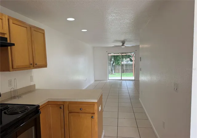 Listing Photo 4 - Condo for sale in building located at 752 E Broome St, CLERMONT, FL 34711