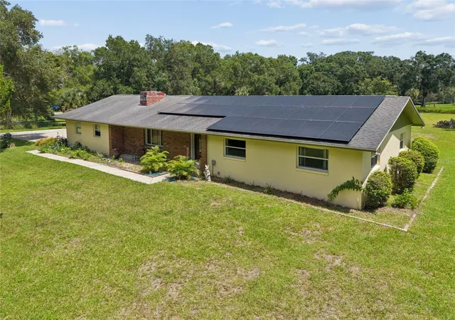 Photo 2 of Single family home for sale at 4285 Shamrock Dr, Mims, FL 32754 | MLS# S5154973 | Listing updated on 2026-09-26