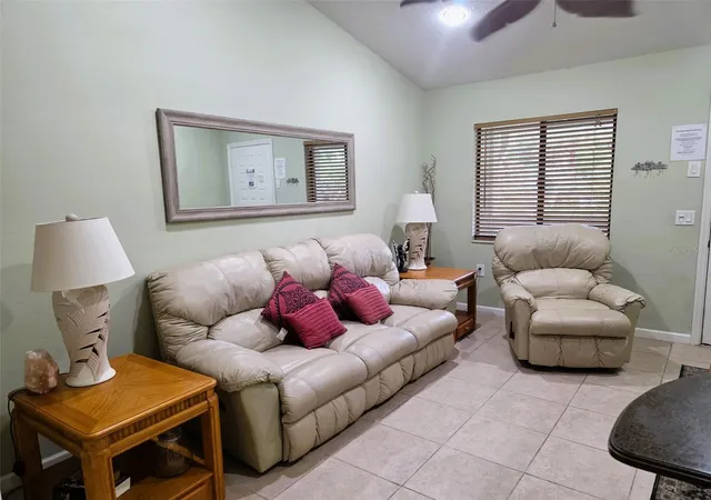 5th image of 20857 Haulover Cvs #B12, Lutz, FL 33558 | MLS# W7888245