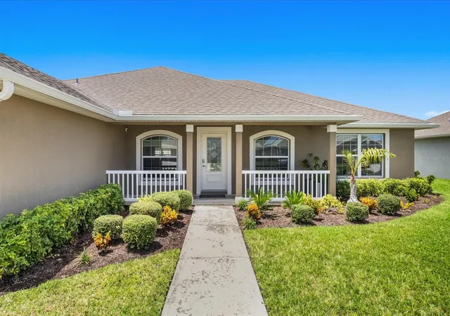 Photo 3 of Sale Pending at 8516 Waterstone Blvd, Fort Pierce, FL 34951 | MLS# O6430501 | Listing updated on 2026-10-10