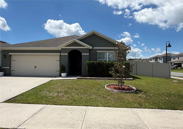 2nd image of 6524 Coral Berry Dr, Mount Dora, FL 32757 | MLS# S5154977