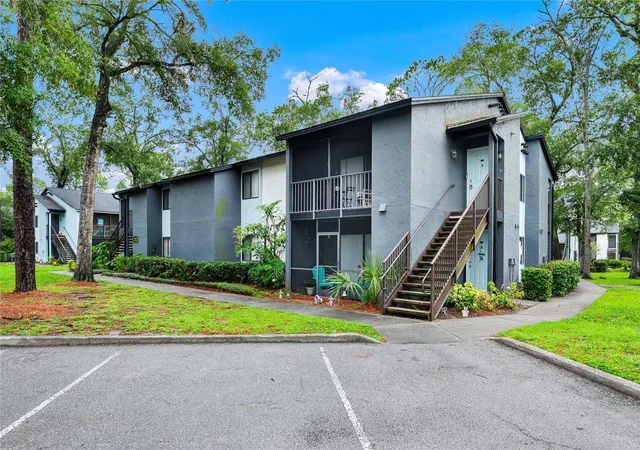 Photo 2 of Condo for sale at 202 Riverbend Dr #103, Altamonte Springs, FL 32714 | MLS# O6430513 | Listing updated on 2026-10-04